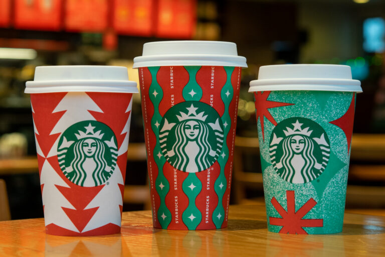 11 Starbucks Holiday Drinks that Don't Have a Drop of Coffee Sweet Steep